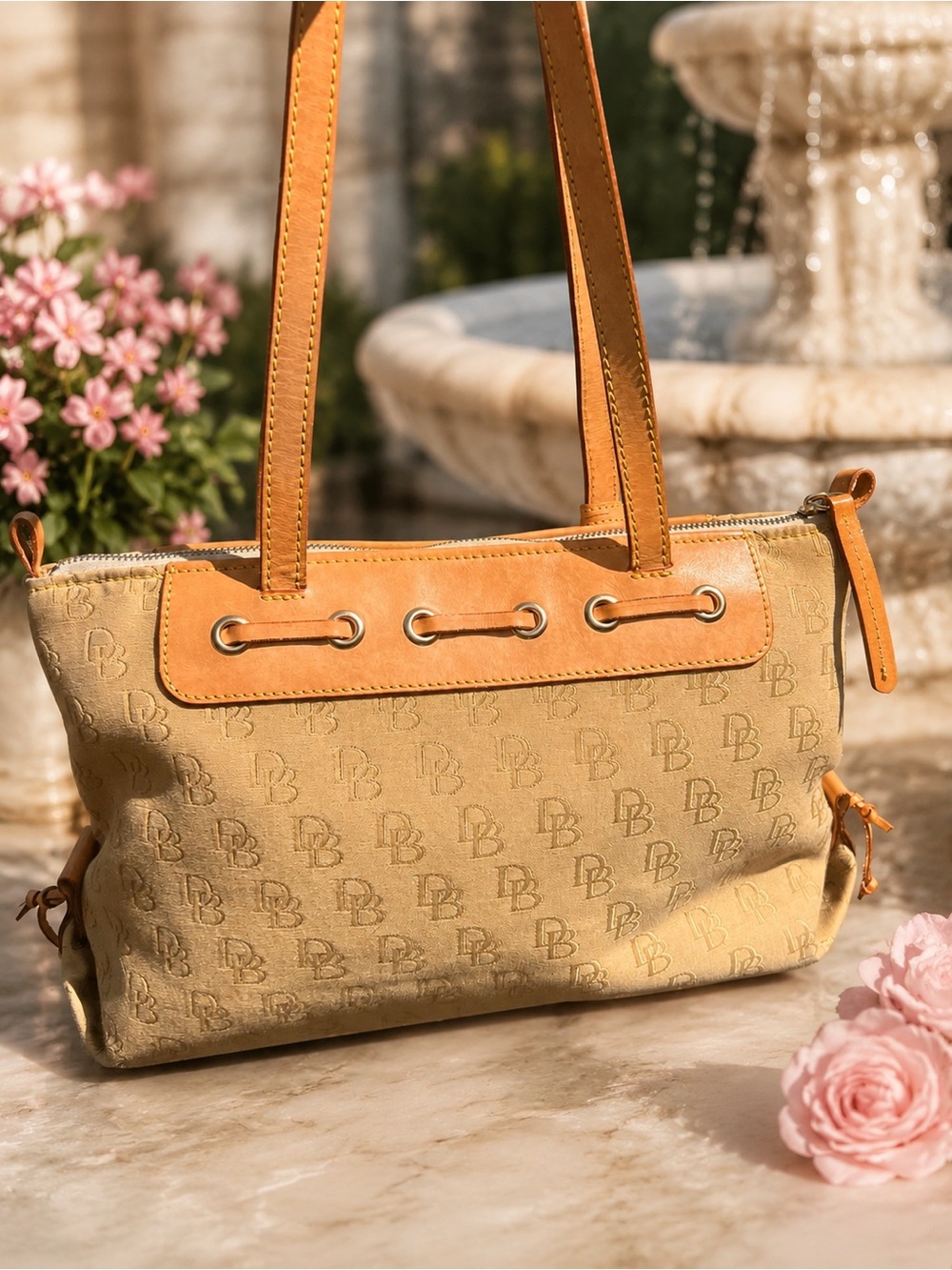 Dooney & Bourke DB Tassel Zip Top Tote Sand Tan Canvas Saddle
Tan Leather - Picture 5 of 14
